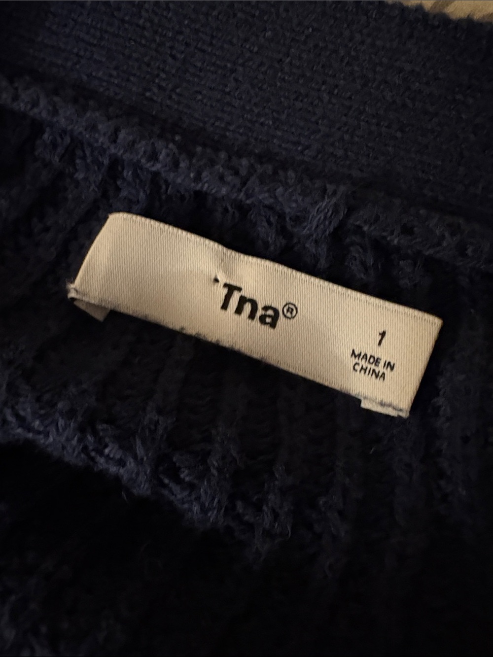 TNA Navy Cropped Button-Front V-Neck Cardigan - Picture 3 of 11